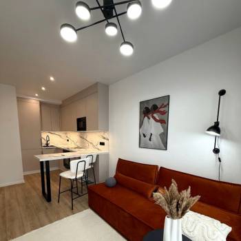 Продается 1-комнатная квартира, 32 м²