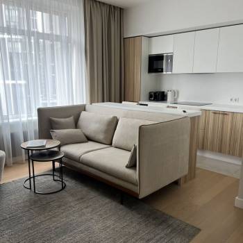 Сдается 1-комнатная квартира, 50 м²
