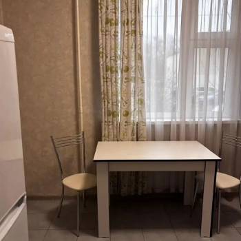 Сдается 1-комнатная квартира, 37 м²