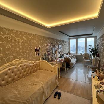 Продается 3-х комнатная квартира, 125 м²