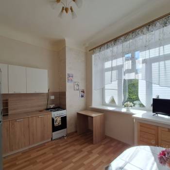 Сдается 1-комнатная квартира, 65 м²