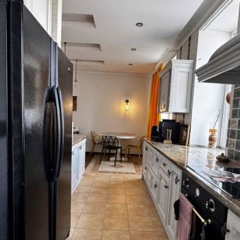Сдается Дом, 400 м²