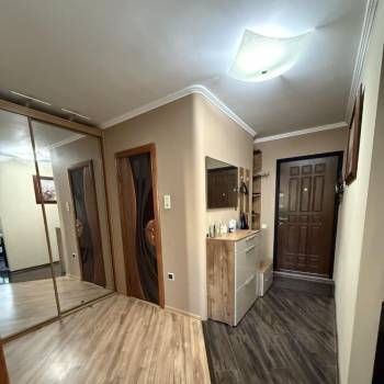 Продается 2-х комнатная квартира, 49,6 м²