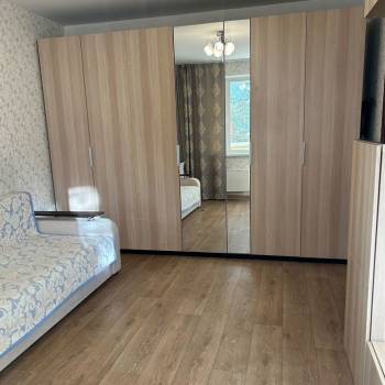 Сдается 1-комнатная квартира, 38 м²