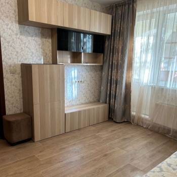Сдается 1-комнатная квартира, 38 м²