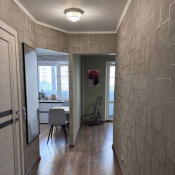 Продается 1-комнатная квартира, 40,9 м²