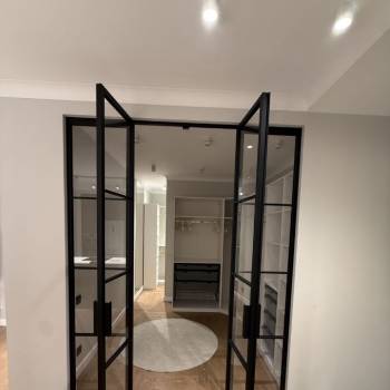 Продается 1-комнатная квартира, 74 м²