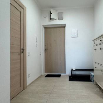 Продается 2-х комнатная квартира, 58,3 м²