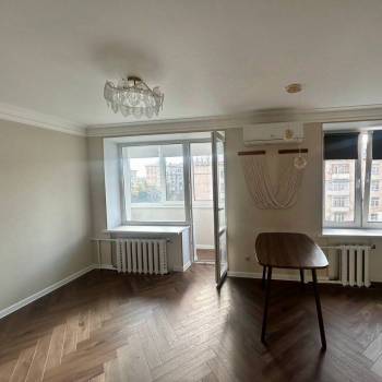 Продается 1-комнатная квартира, 33 м²