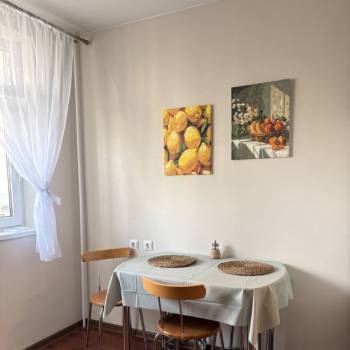 Сдается 1-комнатная квартира, 39 м²