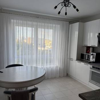 Сдается 2-х комнатная квартира, 67,9 м²
