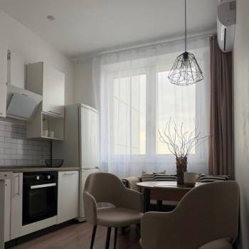 Сдается 1-комнатная квартира, 41 м²