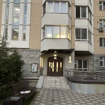 Продается 1-комнатная квартира, 37,5 м²