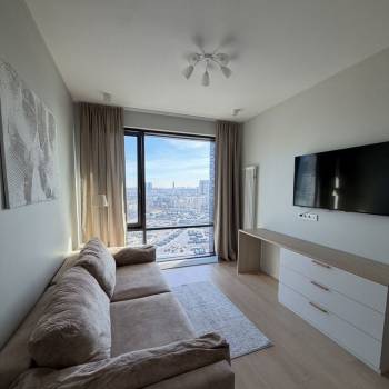 Сдается 1-комнатная квартира, 45 м²