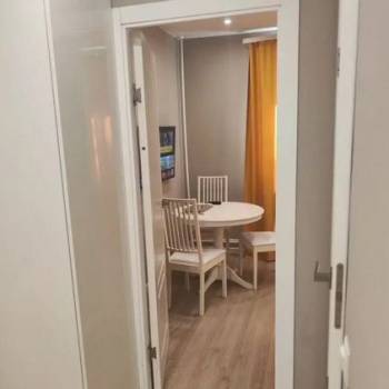 Продается 1-комнатная квартира, 38 м²