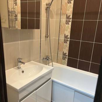 Продается 1-комнатная квартира, 37,5 м²