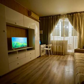 Сдается 1-комнатная квартира, 38 м²