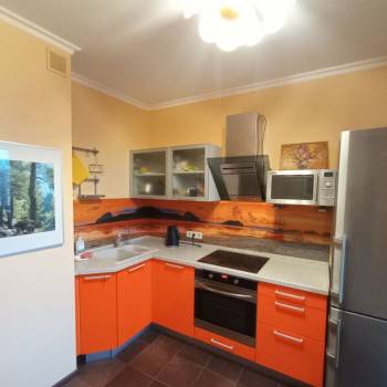 Сдается 1-комнатная квартира, 46 м²