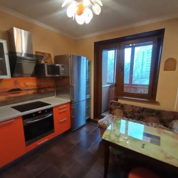 Сдается 1-комнатная квартира, 46 м²