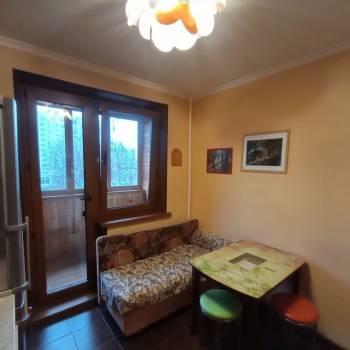 Сдается 1-комнатная квартира, 46 м²