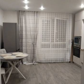 Сдается 1-комнатная квартира, 43 м²