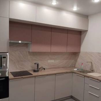 Сдается 1-комнатная квартира, 43 м²