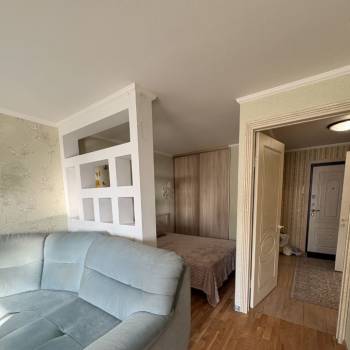 Продается 1-комнатная квартира, 47 м²