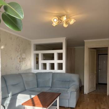 Продается 1-комнатная квартира, 47 м²
