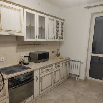 Сдается 1-комнатная квартира, 46 м²