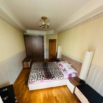 Сдается Многокомнатная квартира, 98,2 м²