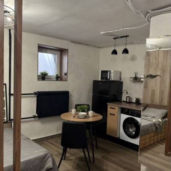 Продается 1-комнатная квартира, 18 м²
