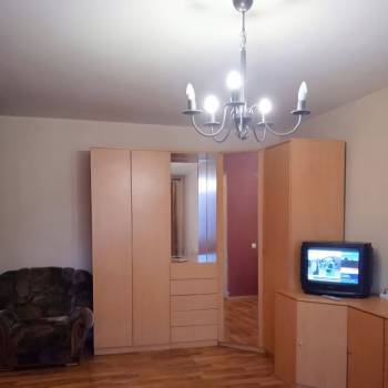 Сдается 1-комнатная квартира, 42 м²