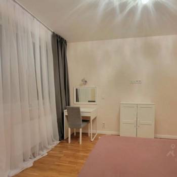 Продается 1-комнатная квартира, 44 м²