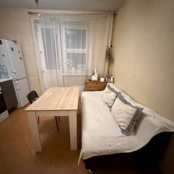 Сдается 1-комнатная квартира, 43 м²