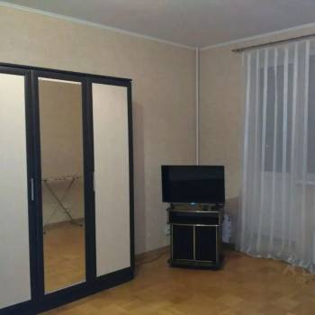 Продается 1-комнатная квартира, 38 м²