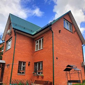 Продается Дом, 180 м²