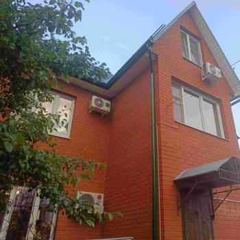 Продается Дом, 180 м²