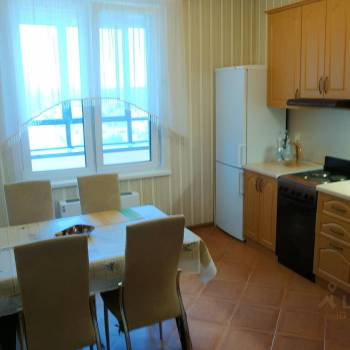 Сдается 1-комнатная квартира, 56,5 м²