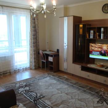 Сдается 1-комнатная квартира, 56,5 м²