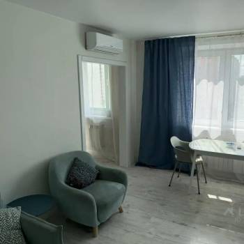 Сдается Многокомнатная квартира, 80 м²