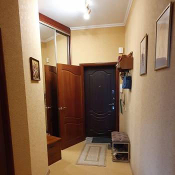 Продается 2-х комнатная квартира, 77 м²