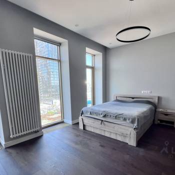 Продается 1-комнатная квартира, 39 м²