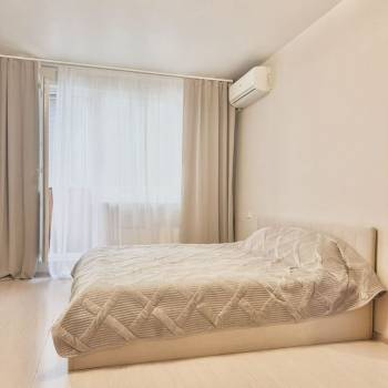 Продается 1-комнатная квартира, 38,2 м²