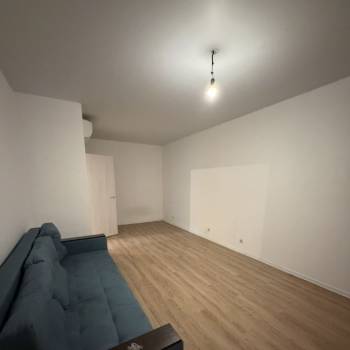 Продается 1-комнатная квартира, 41,8 м²