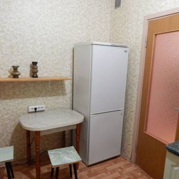 Продается 1-комнатная квартира, 38 м²