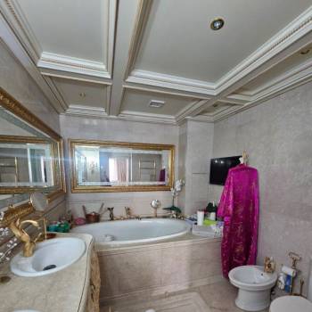 Сдается Комната, 260 м²