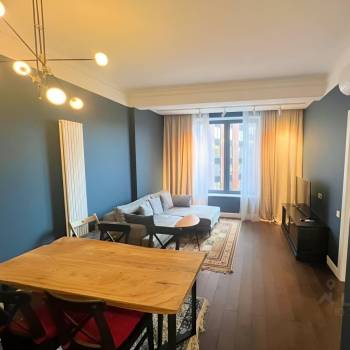 Продается 1-комнатная квартира, 49 м²