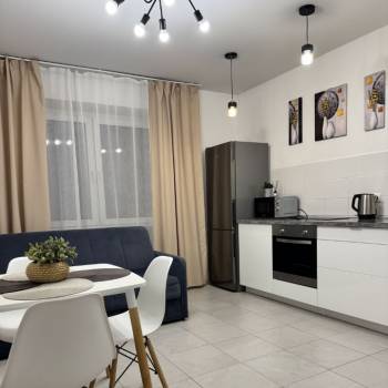 Сдается Многокомнатная квартира, 60 м²