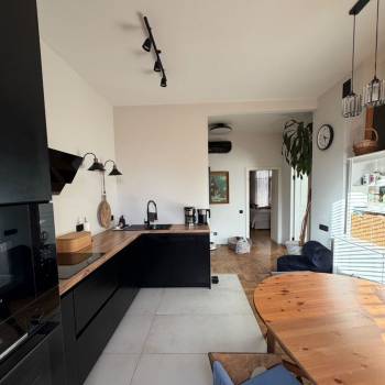 Продается Многокомнатная квартира, 98 м²