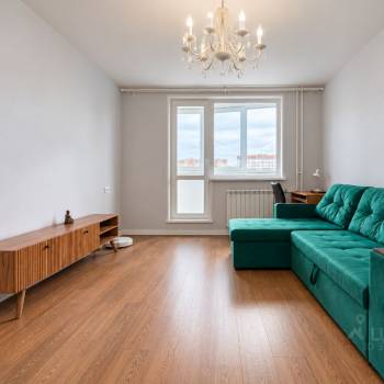Продается 1-комнатная квартира, 38 м²